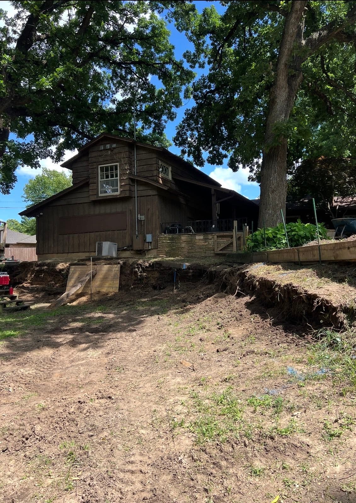 Gallery photos for Complete Overhaul with a New Retaining Wall: Image #1