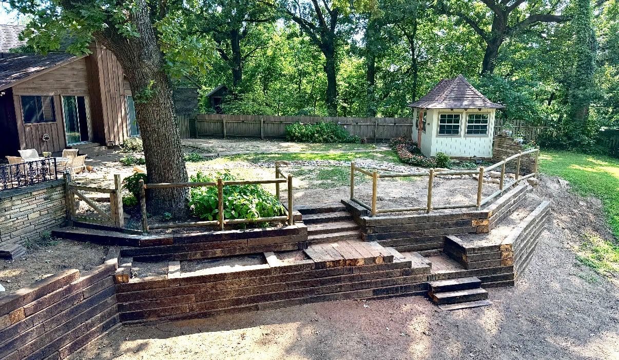 Gallery photos for Complete Overhaul with a New Retaining Wall: Image #3