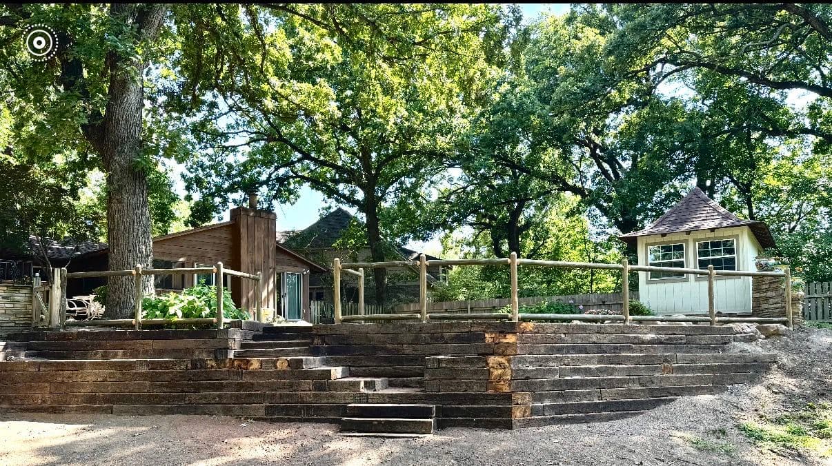 Gallery photos for Complete Overhaul with a New Retaining Wall: Image #4